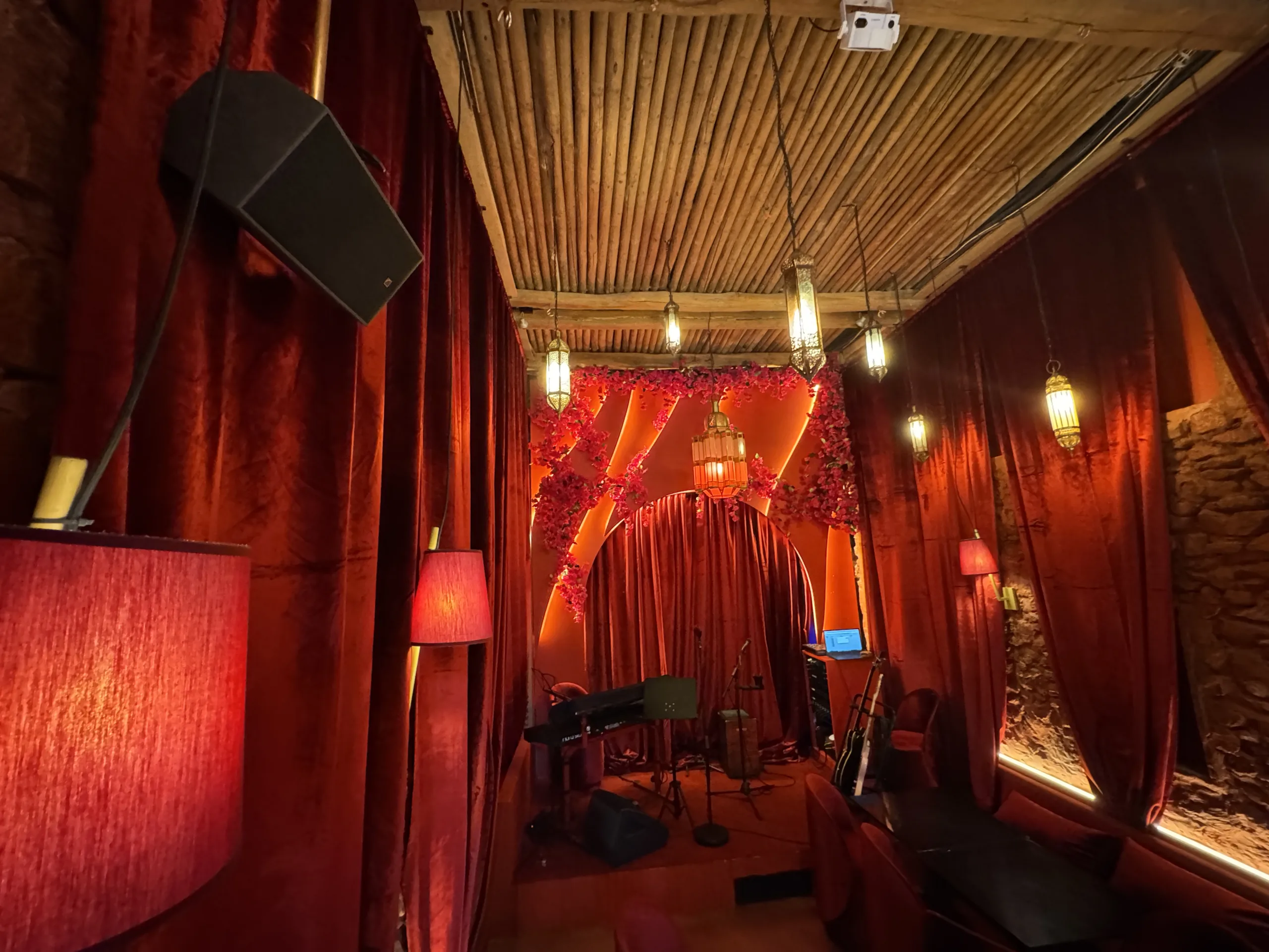 ZAYNA saint tropez l-acoustics